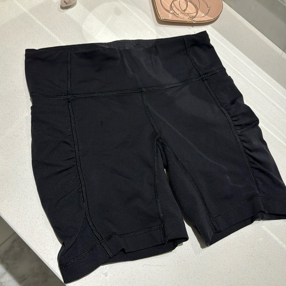 Lululemon legging shorts